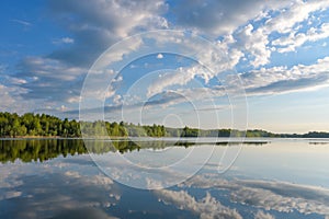 The morning skyand reflection in the lake