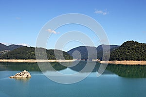 Morning on Zaovine lake