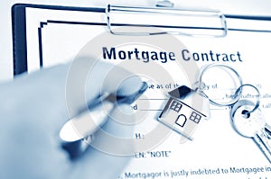 Mortgage contract photo