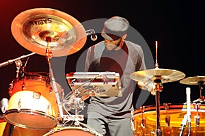 Mos Def performing live.