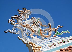 Mosaic dragon on the roof