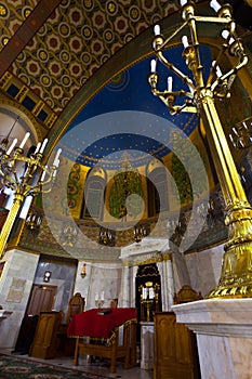 Moscow Choral Synagogue, in between the prayers are empty. color