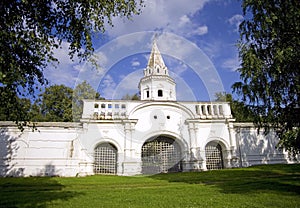 Moscow Izmailovsky island museum residence preserve