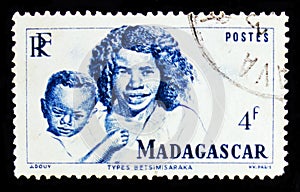 Betsimisaraka mother and child, serie, circa 1946