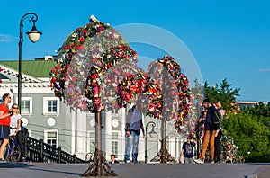 MOSCOW, RUSSIA - 21.09.2015. Trees with locks of lovers on trees at Tretyakovsky bridge