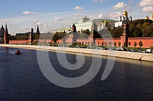 Moskva river, Kremlin, Russia, Moscow photo