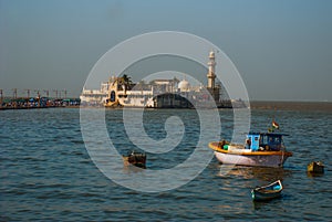 Mosque Haji Ali. Mumbai, India.