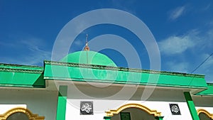 mosque where Muslims pray