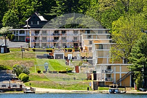 Motel on the shores of Lake George