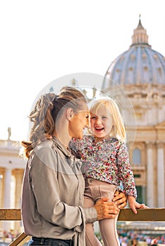 Madre un un bambino il Vaticano la città condizione 