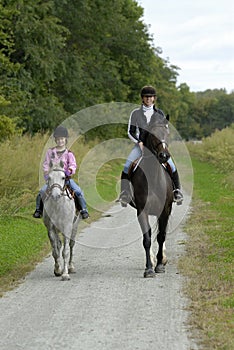 Madre un caballo conducir 