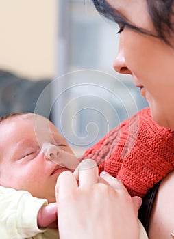 Madre neonato un bambino 