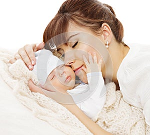 Mother Newborn Baby Family Portrait, Mom with New Born Kid