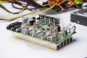 Motherboard amplifier