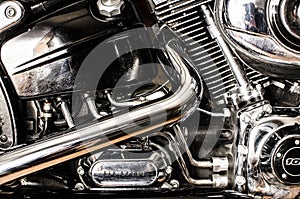 Motorcycle engine and exhaust pipes