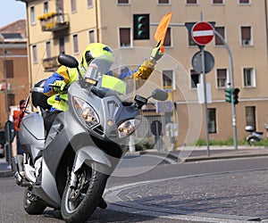 Motorcycle escort technique during the sporting event