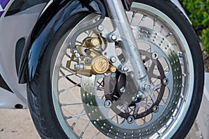 Motorcycle front wheel, tire, brake
