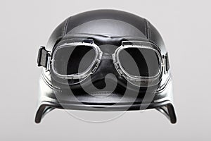 Motorcycle helmet with goggles