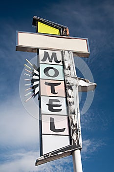 Motorlodge Sign