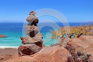 A mound of stones to delineate the path