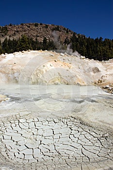 Mount Lassen sulpher baths photo