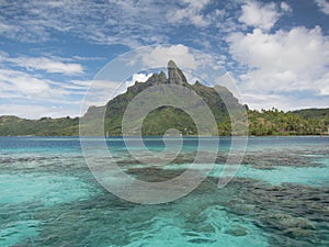 Mount otemanu and tropical lagoon