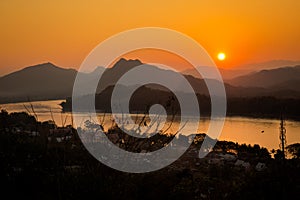 Mount Phou Si temple sunset