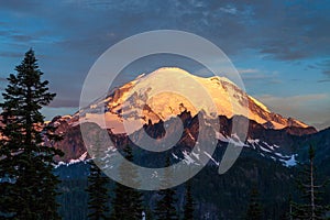 Mount Rainier at sunrise in Mount Rainier National Park, Washing