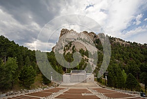 Mount rushmore front view in summer