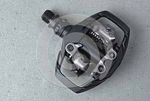 Mountain bike clipless pedal
