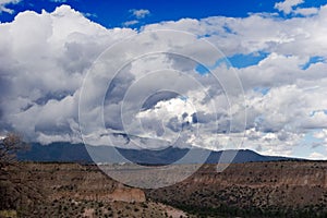 A mountain cloudsdscape