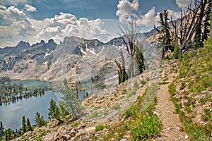 Mountain hilking trail leads the Idaho mountains