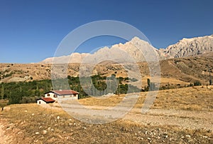 Mountain house behind Mount Demirkazik