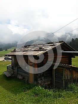 Mountain hut in Pana mountain photo