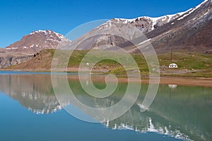 Mountain lake photo