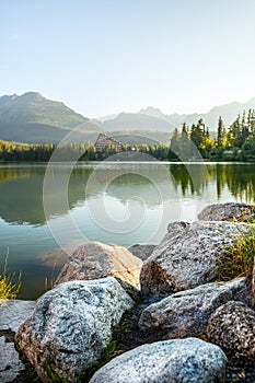 Horské jezero ve Vysokých Tatrách