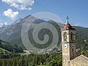 Mountain landscape along the road to Sestriere