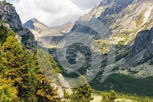 Krásná horská krajina, skalnaté Vysoké Tatry, Slovensko