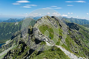 Hrebeň v Roháčoch Západné Tatry na Slovensku pohľad na Tri Kopy