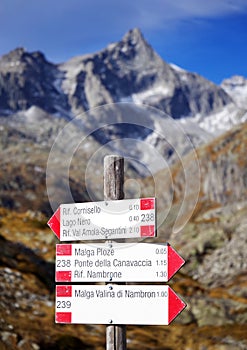 Mountain signs in Adamello - Presanella Alpine Group