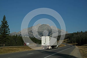 Mountain traffic, Syncline example photo