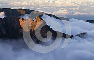 Mountain trail to Pico do Arieiro