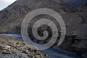 mountain and valley in sarchu