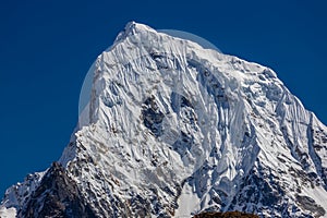 Mountain view on Nepal trekking EBC hiking route