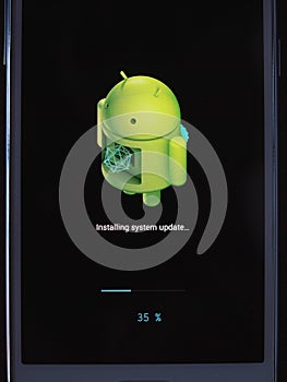 Android installing system update