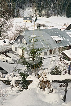 Horská obec Polianka v zime pri Donovaloch