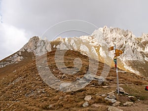 Mountain walking. Passo Colombe e Passo del Sole.