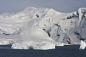 Mountains on the Antarctic Peninsula