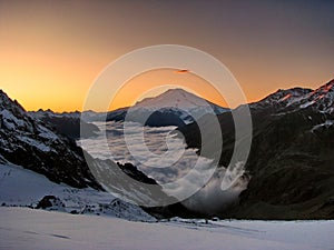 Schönheit aus der himmel a berge 