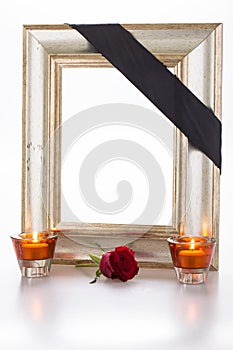 Mourning frame